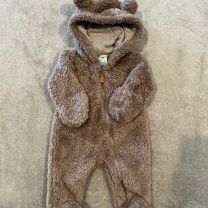 EUC Newborn Carter’s Baby Bear Sherpa Bunting in Gray